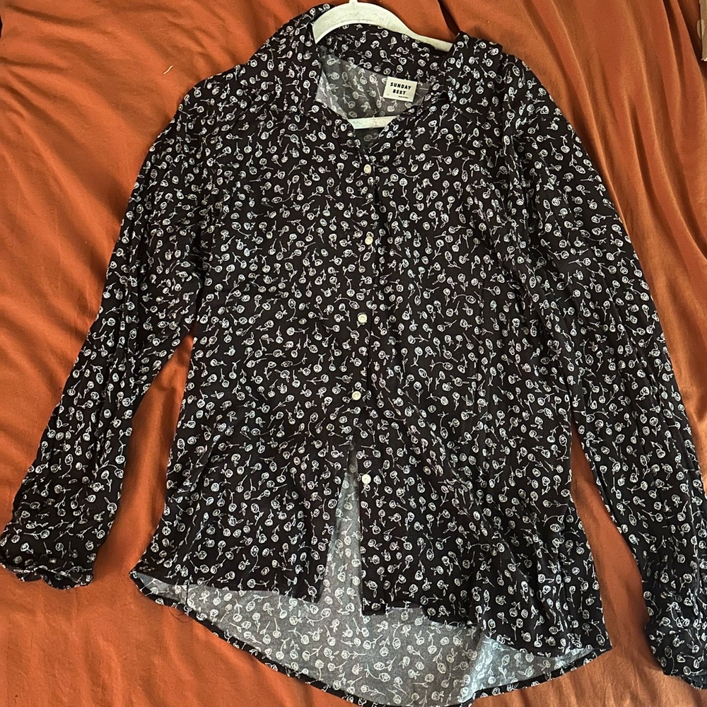 Aritzia - Sunday Best - Button Up Long Sleeve - Size L